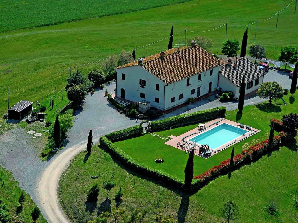 شقة Spacious Farmhouse In Pienza With Swimming Pool Contignano المظهر الخارجي الصورة
